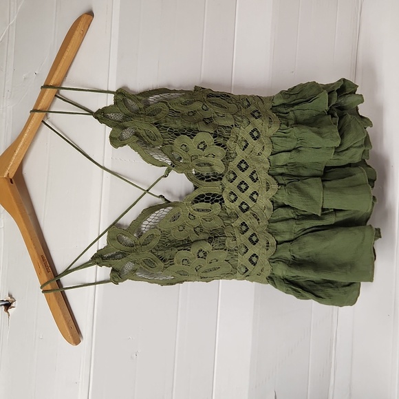 Free People Tops - NWT FREE PEOPLE Intimately Women's sz S Olive color adjustable straps tunic